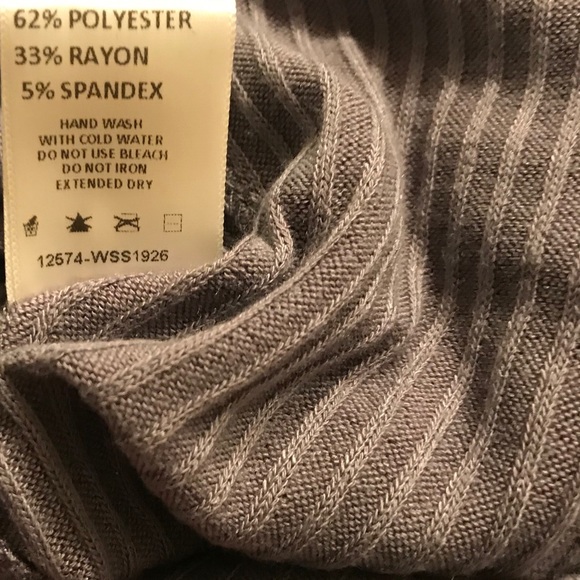 😍Lace up front with a side slit top - Picture 6 of 7